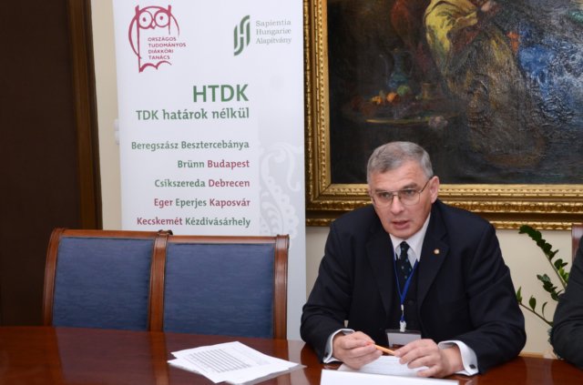 humntudomnyiszekci04.jpg